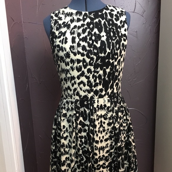 Snow leopard dress - Picture 1 of 2